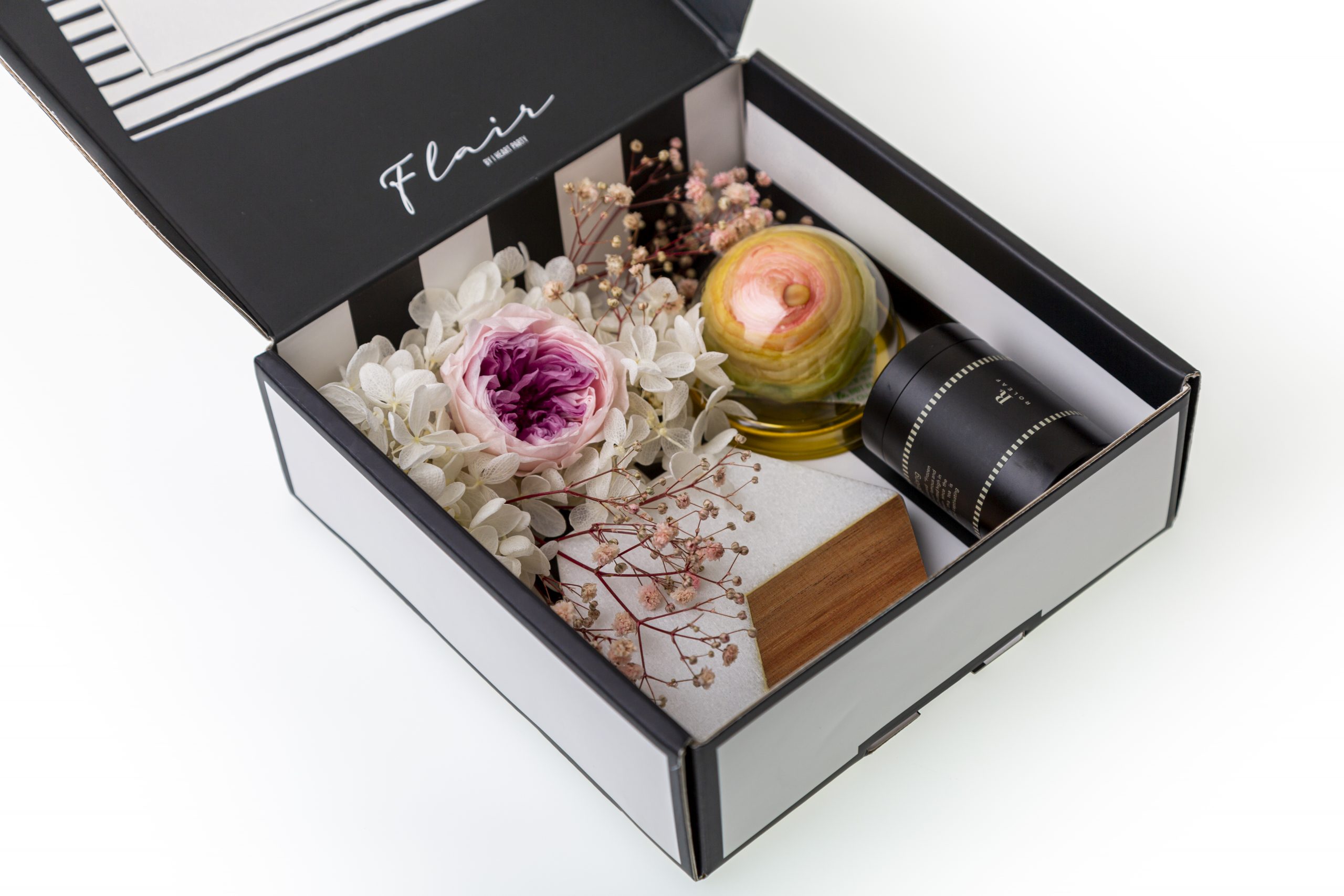 Aster Mooncake Gift Set | Roleaf Tea Online | Shop for Black Tea